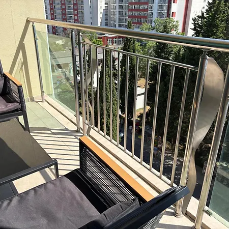 Miramar Palace 612s شقة